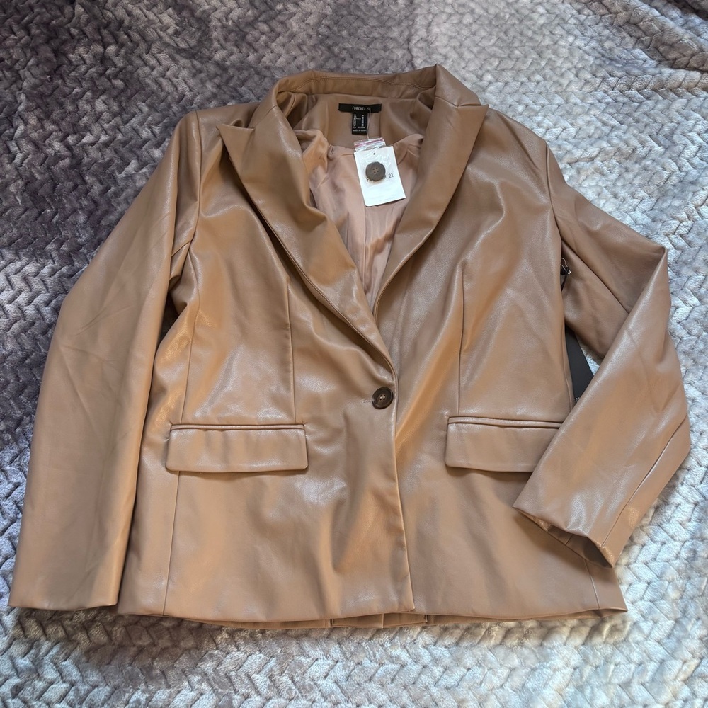 NWT Forever 21 faux Leather Blazer taupe size medium - Picture 2 of 10